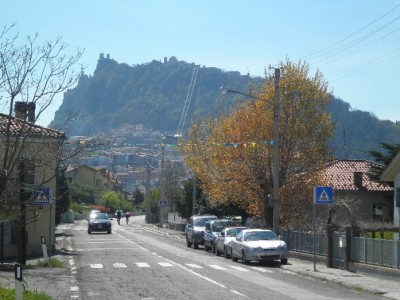 05 Da geht's nauf San Marino.jpg