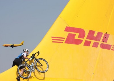 DHL Flug klein.jpg