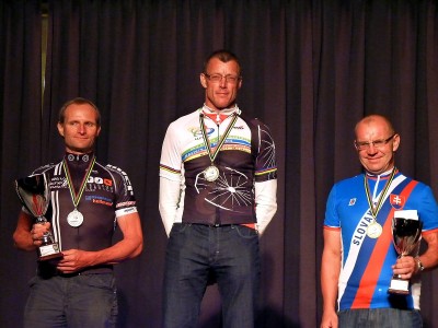 St Johann Siegerehrung-TT 1200.jpg