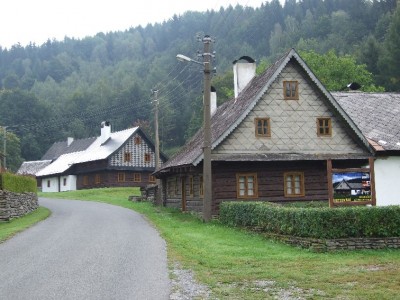 5 traditionelle lokale Bauweise.jpg