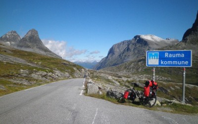 8 Trollstigen - ganz oben.jpg